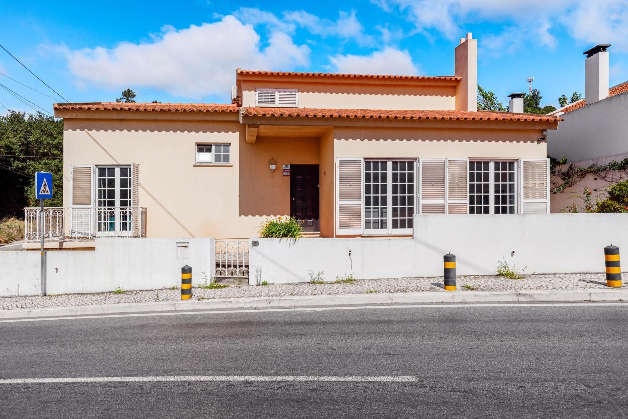 Local Erra Holiday home