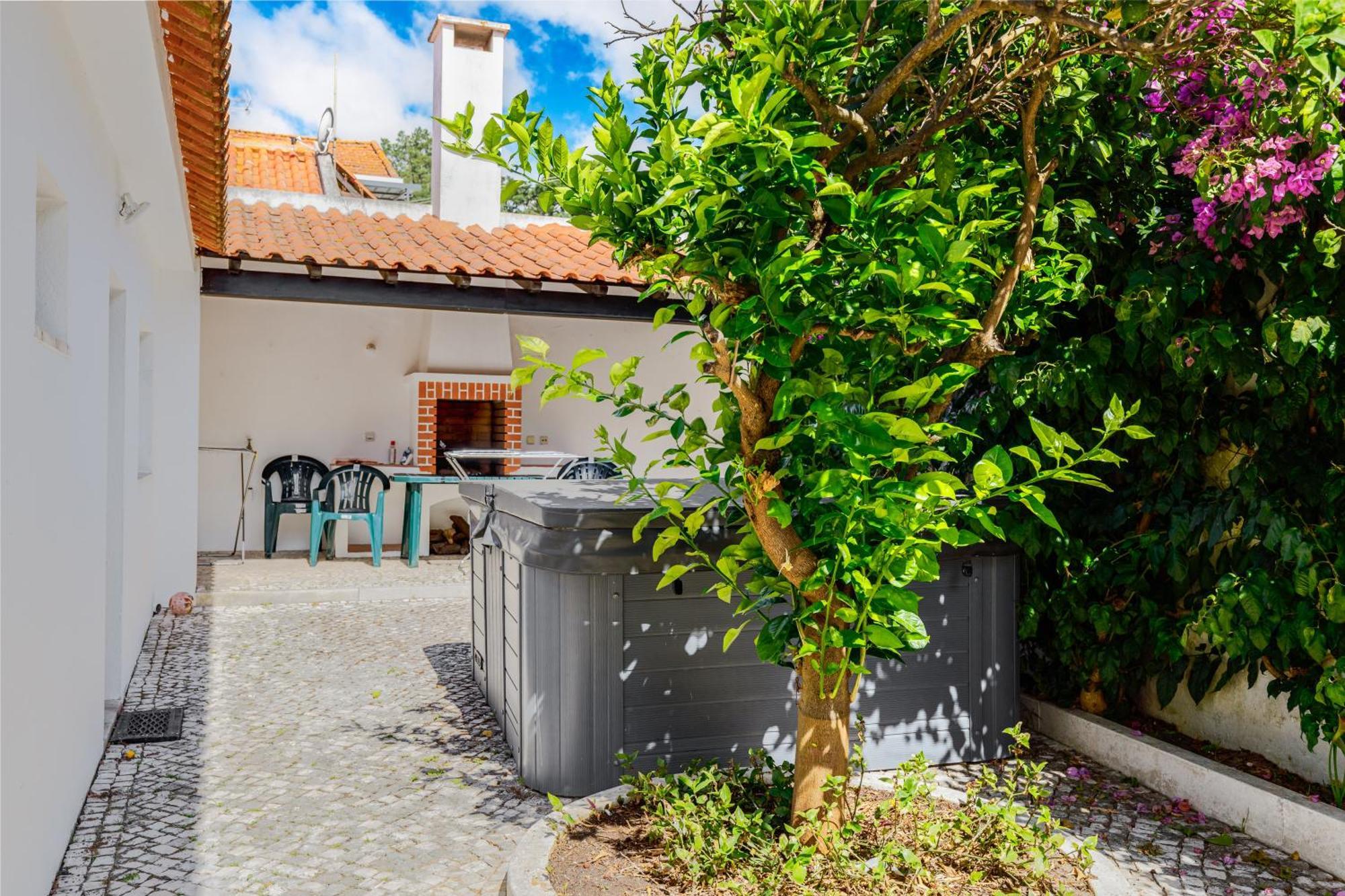 Holiday home Local Erra Coruche